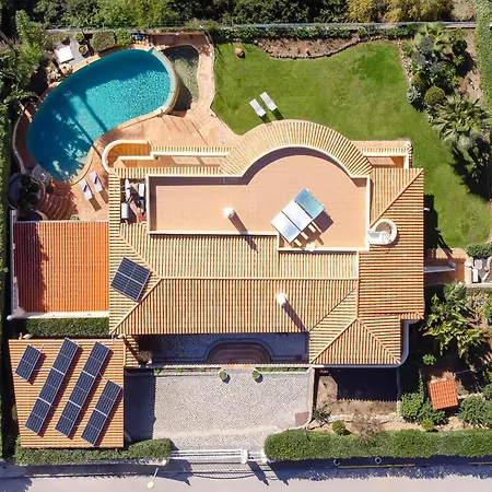 וילה Casa Waldemar *
