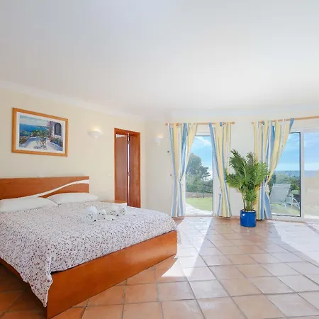 فيلة Casa Waldemar