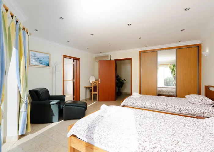 Casa Waldemar Villa *